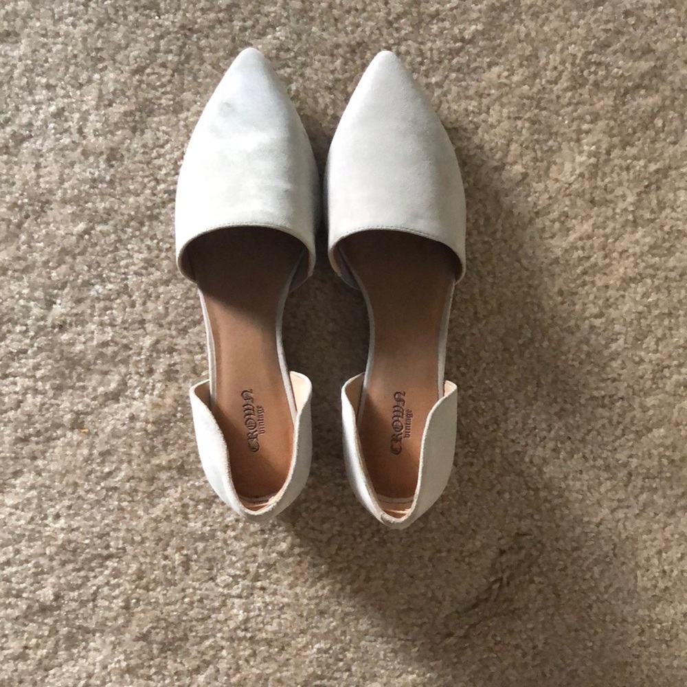 Crown Vintage Tan Flats